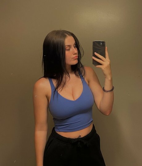 Madisun Sullivan 美しい女優 写真