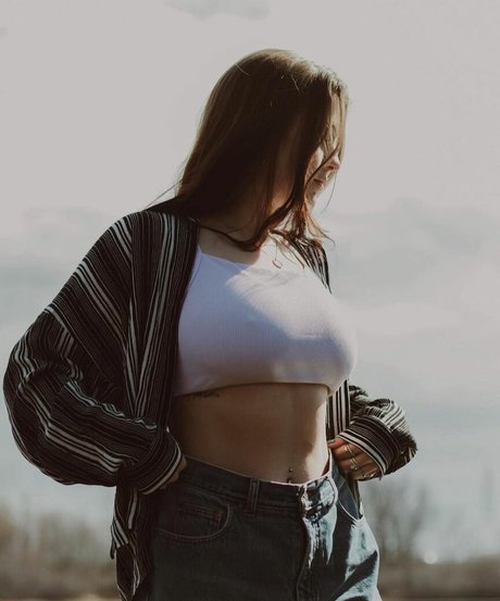 Madisun Sullivan アダルトモデル 写真