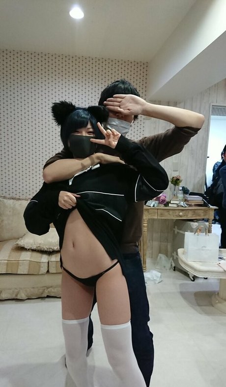 ヘンタイオンリーファンズ ポルノ 画像