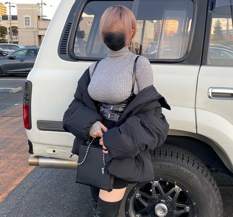 手コキ 主観視点 オンリーファンズ 無料 画像