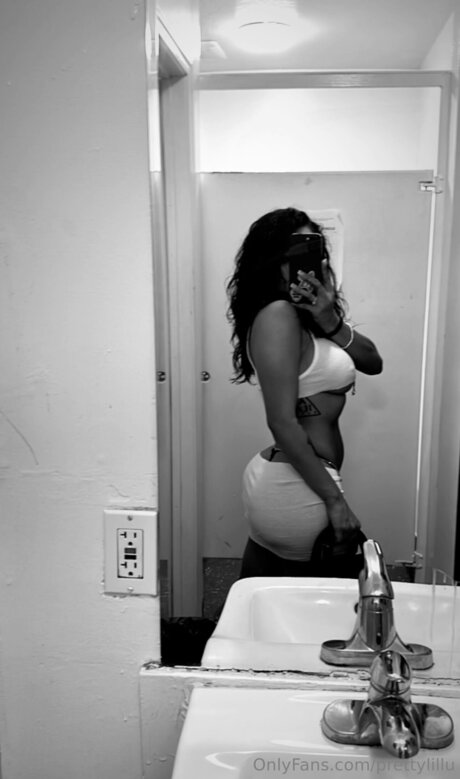 クリスマスヌードOnlyFans 無料エロ 画像