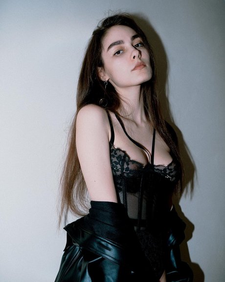 興奮した看護師OnlyFans アート裸 画像