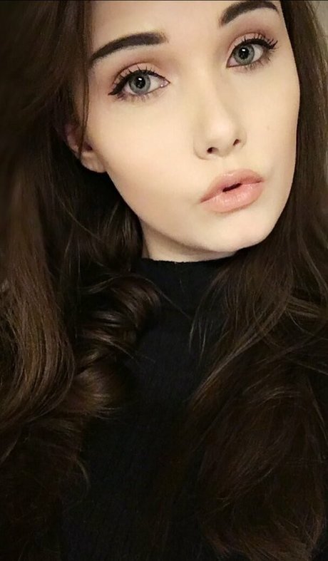 巨乳で曲線美のOnlyFans パーフェクト ギャラリー