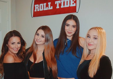 小さなオンリーファンズ セクシー 写真