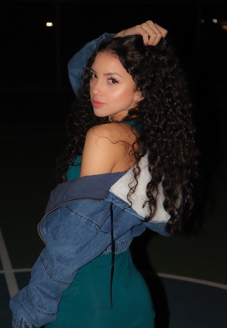 若い黒人女性オンリーファンズ ホットxxx ギャラリー