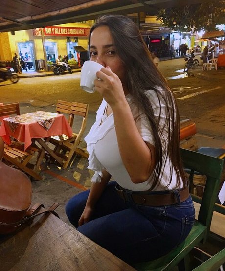 不明なファン ホットヌード 写真