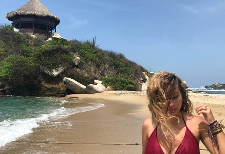 ティーンランジェリーOnlyFans セクシーxxx 画像