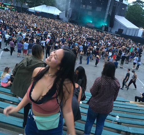 バブルバットオンリーファン ポルノ 画像