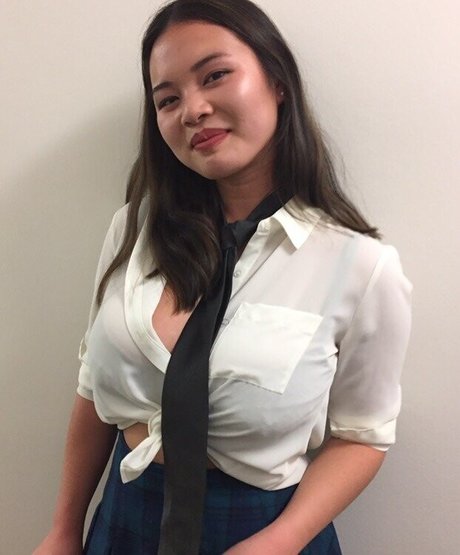 18歳のオンリーファンズ ホットポルノ 写真