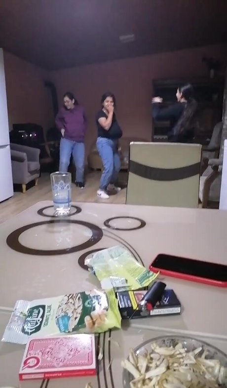 Melannia HDポルノスター ギャラリー