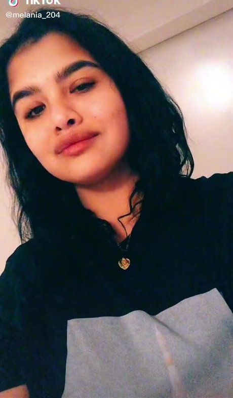 Melannia 完璧な女優 画像