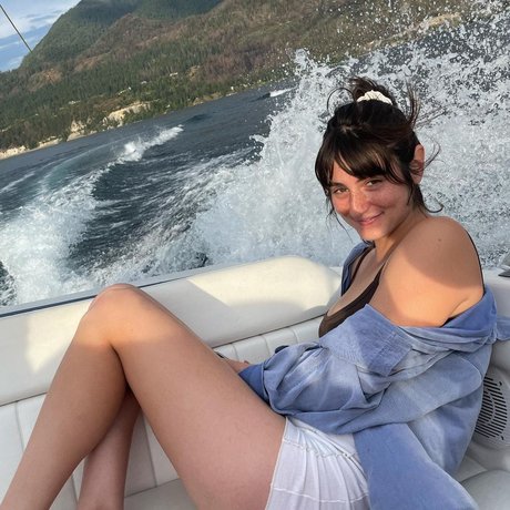 赤毛のソロOnlyFans セクシーxxx 画像