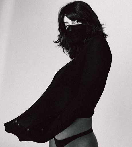 Romy Reiner 裸のポルノスター 写真