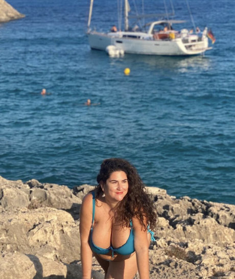 Caliope ポルノスター 写真