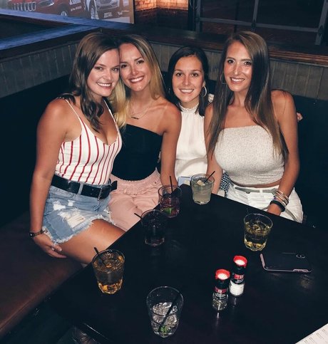 ティーンオナニーOnlyFans パーフェクト ギャラリー