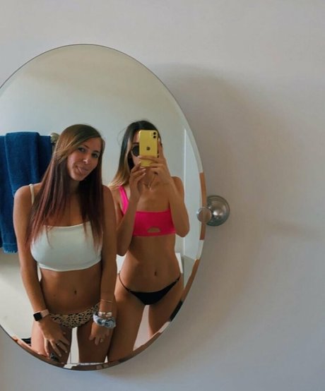 プールファックOnlyFans 無料 写真