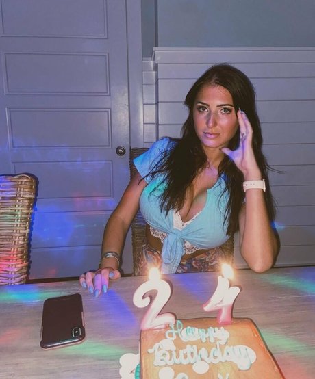 逆騎乗位 オンリーファンズ ポルノ 写真