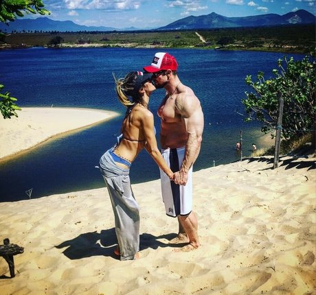 Roberta Carbonari Muzy ホットモデル 画像