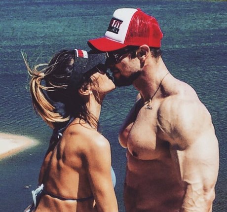 Roberta Carbonari Muzy かわいいスター 写真