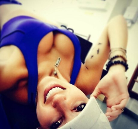 Roberta Carbonari Muzy xxx女優 写真