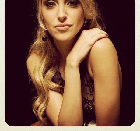 Roberta Carbonari Muzy セクシーなスター 画像