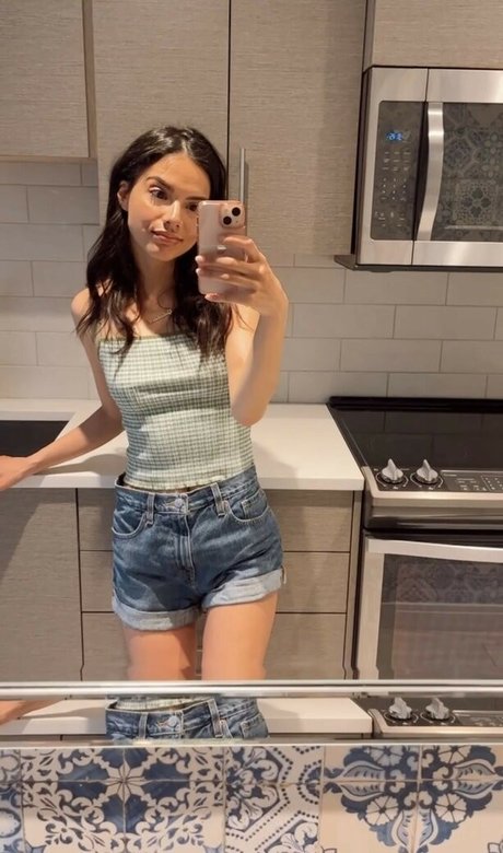 女性の筋肉オンリーファンズ 可愛い 画像