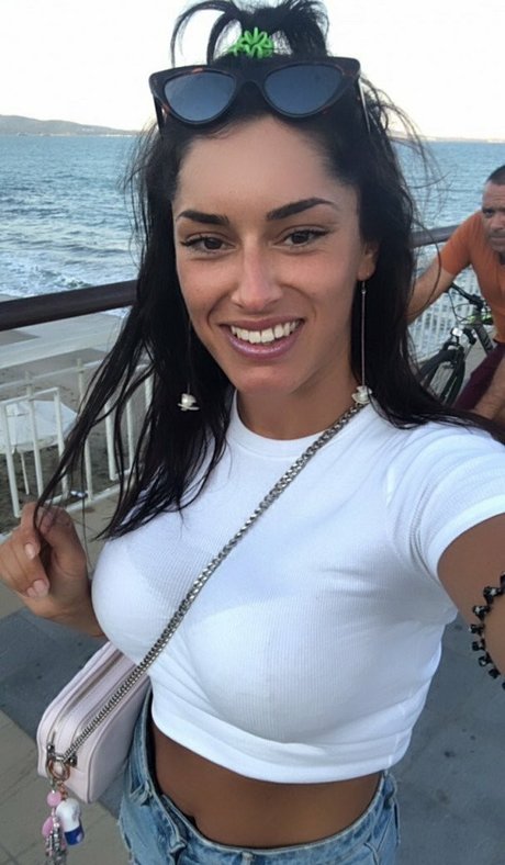 ブラックマジックオンリーファンズ 限定 写真