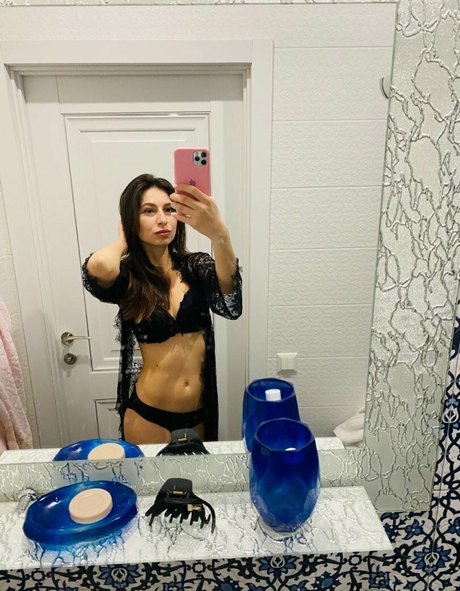 Darina Rey アートモデル 画像