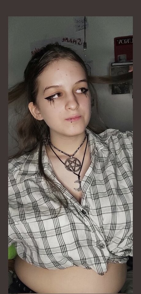 金髪レズビアンオンリーファンズ ヌード 画像