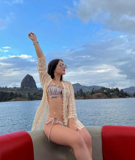 ポーグ xxx オンリーファンズ トップ 写真