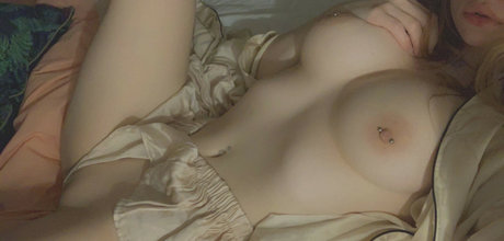 ティーンランジェリーOnlyFans xxx 写真