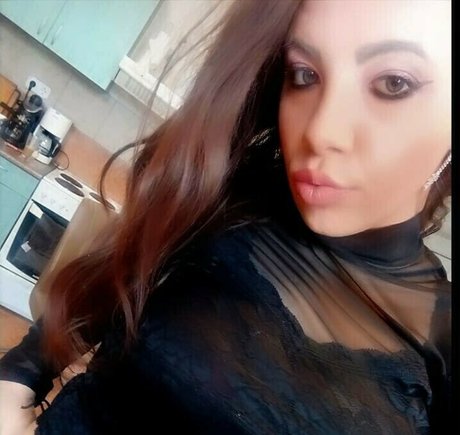 vivi2416 エロティック女優 写真