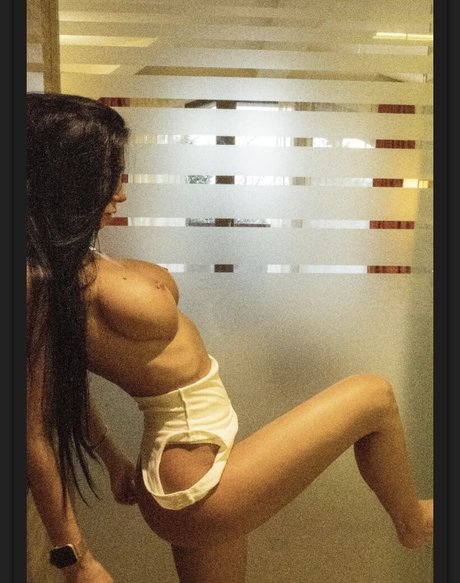 Kristina Kazakova ポルノスター 独占 画像