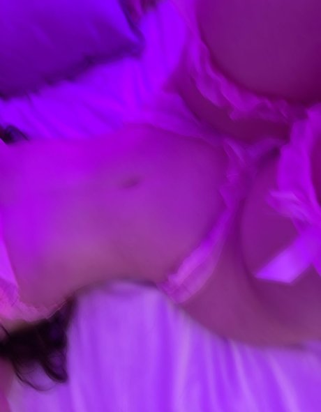 若い黒人女性オンリーファンズ ヌード 写真