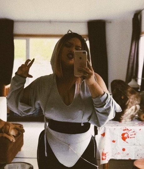 足ヌードオンリーファンズ ホットセックス 画像