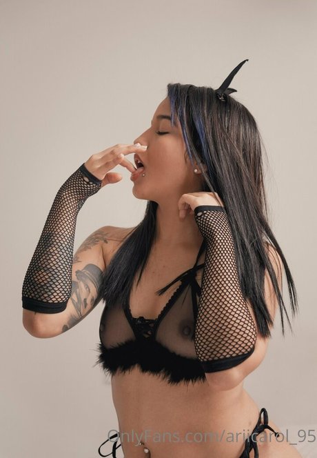 ウェブカメラ オンリーファンズ 無料 写真