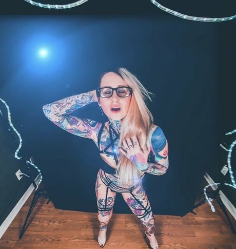 甘いおまんこオンリーファンズ 無料ポルノ 画像