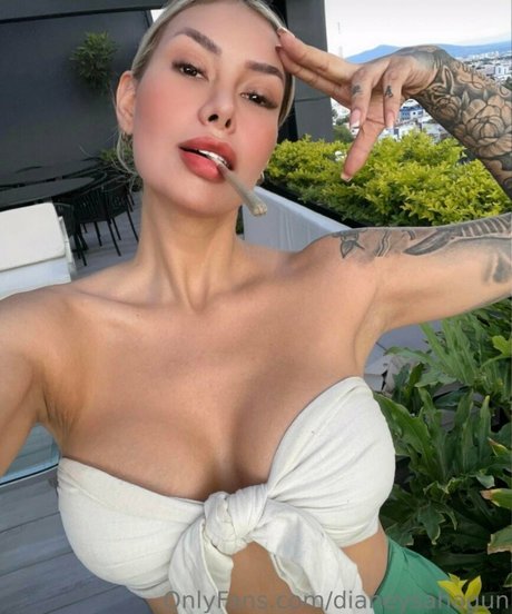 Dianey Sahagun 素敵なポルノスター 画像