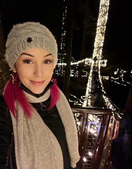 xsofiasunshine 裸のポルノスター 写真