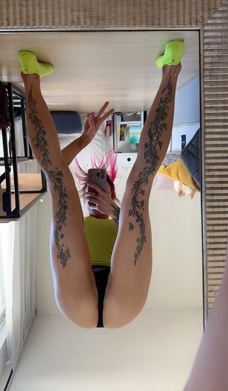 アジアンツインズOnlyFans 無料エロ 写真