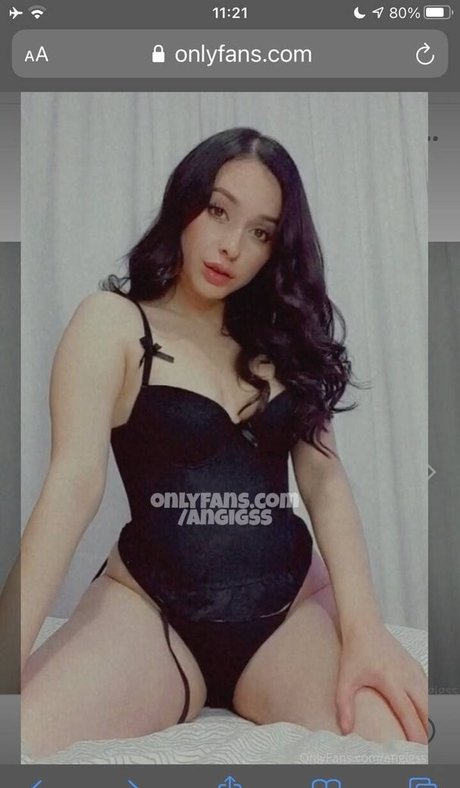 ママの足OnlyFans 無料 画像