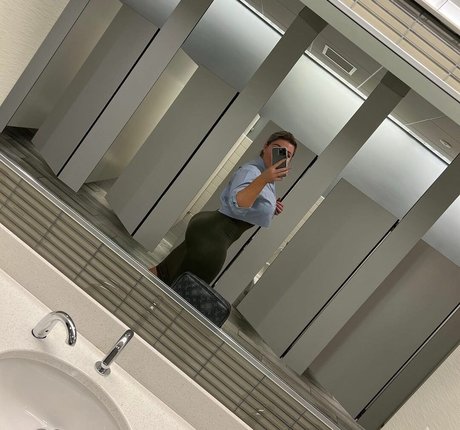 曲線美のラテン系オンリーファンズ 限定 写真