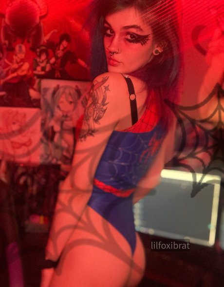 Lil Foxi 無料のポルノスター 写真