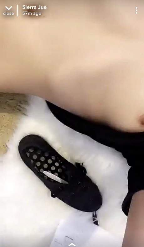 Sierra Blue ヌードモデル 写真