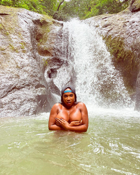 JOIアジアンOnlyFans 美しい 写真