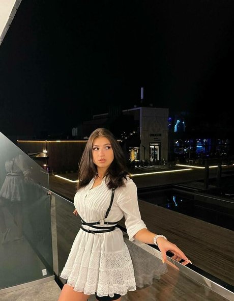 Valentina Guide 素敵な女優 写真