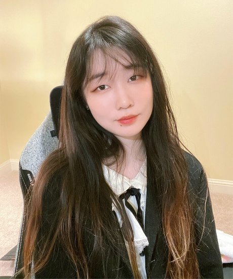 yueko ヌードスター ギャラリー