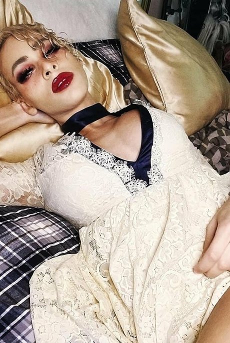 かわいいフェラチオOnlyFans 美しい裸 画像