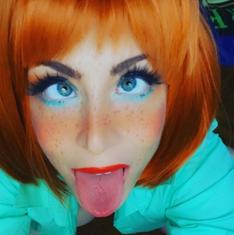 Mandy Kitana 美しい女優 画像