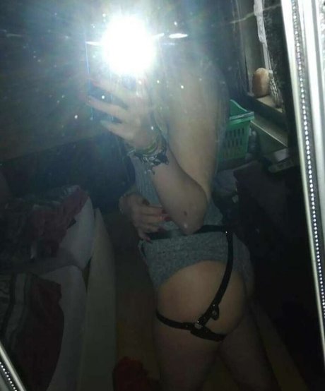 secret tekk ポルノスター エロティック 画像